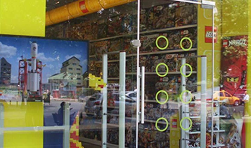 7796517441_ref-adore-02